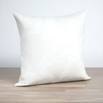 Dekokissen quadratisch in Weiß