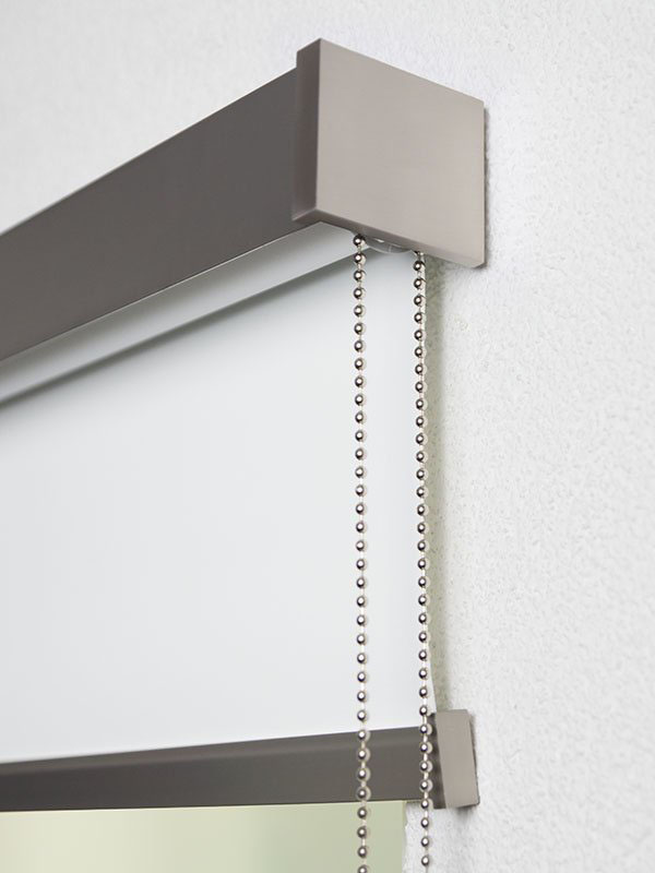 Detailansicht Rollo Sacramento VD 27-01ro w